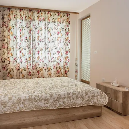 Garden Of Eden Pmg Daire *