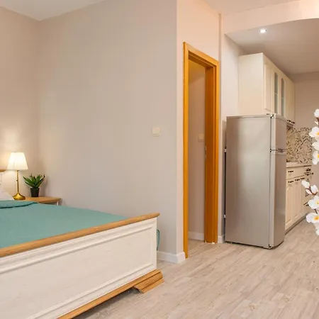 Garden Of Eden Pmg Apartment *