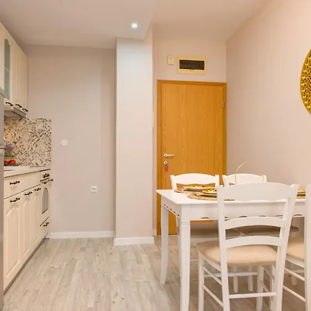 Garden Of Eden Pmg Daire