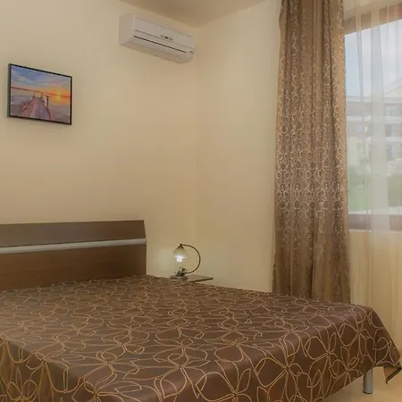 Garden Of Eden Pmg Апартамент Свети Влас